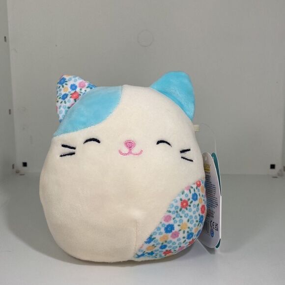 Kellytoys Mini Squishmallows Kesla the Blue Floral Calico Cat 5" Easter Edition - Picture 5 of 7